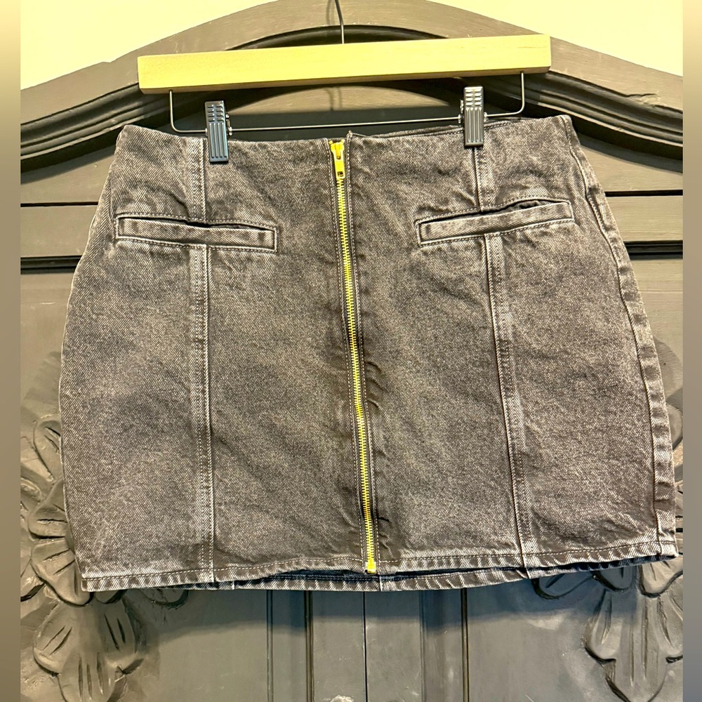 Old Navy Black Denim Mini Skirt size 8